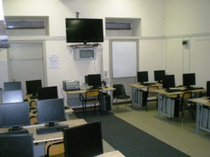 Una delle aule di informatica